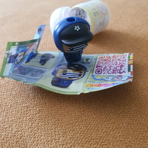 Brinquedo COPA DO MUNDO KINDER OVO URUGUAI