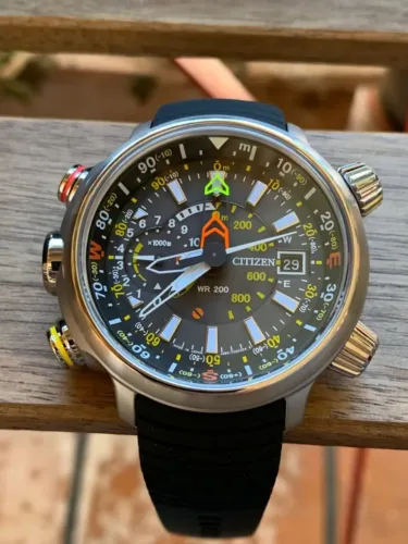 Citizen Promaster, New Altichron, Titânio, Eco-Drive BN4021-02E