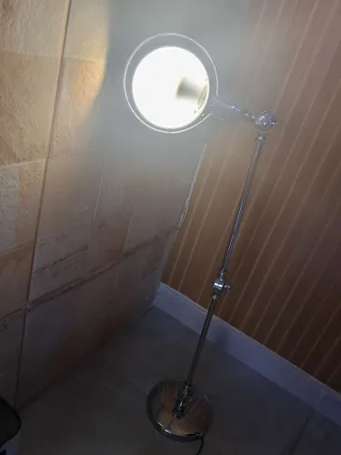 Luminária de Piso Cromada Estilo Retrô/Industrial