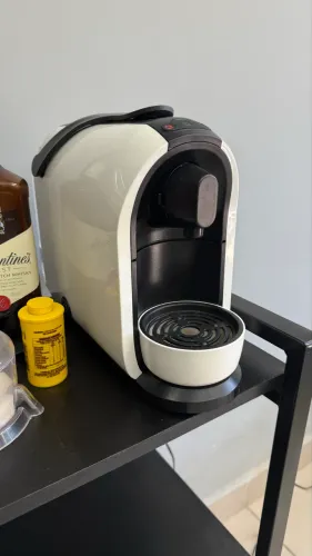 Cafeteira Três Corações S24 MIMO - Praticamente Nova!