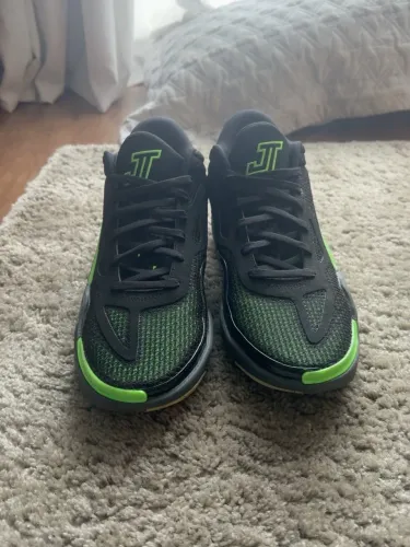 Tênis Jordan Tatum 1 Preto e Verde - Original - 43