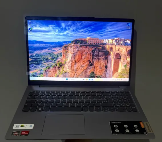 Notebook Lenovo Ryzen 5, 20gb ddr4, ssd 256gb, placa de vídeo 2gb amd (aceito cartão)