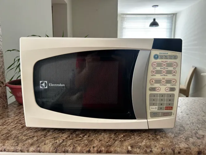 Microondas Electrolux 20L 127v Funcionando Perfeitamente