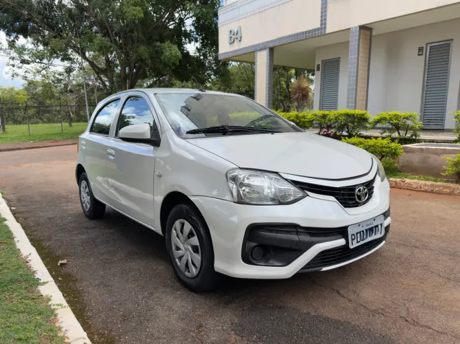 Toyota Etios X 1.3 Flex 16V 5P Mec. 2018