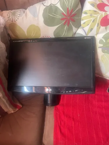 Monitor LG 60$