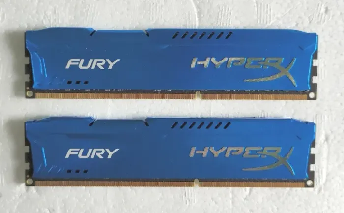 Memórias DDR3 16GB (2x8GB) 1600MHz Kingston HyperX Fury CL 10-10-10