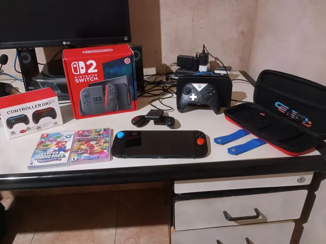 Nintendo switch 2 + 2 jogos + case de transporte + controle