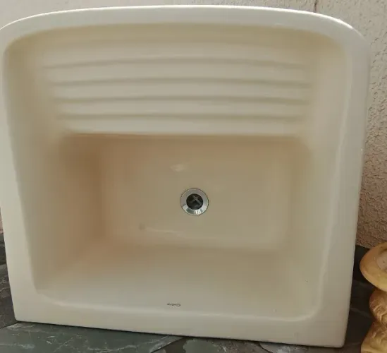 Tanque de louça Celite 53x48 bom estado