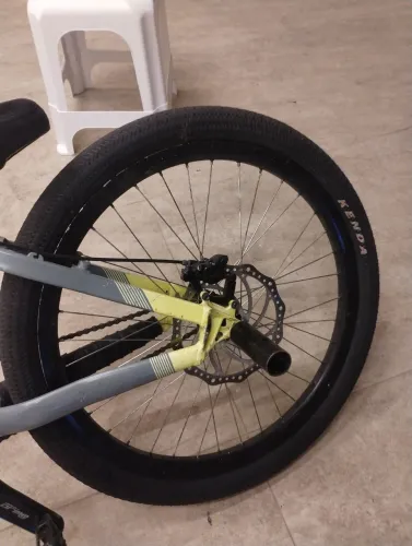 Troco par de rodas Aro 26 por 29.