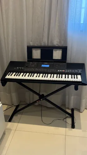 Teclado Yamaha PSR E 463