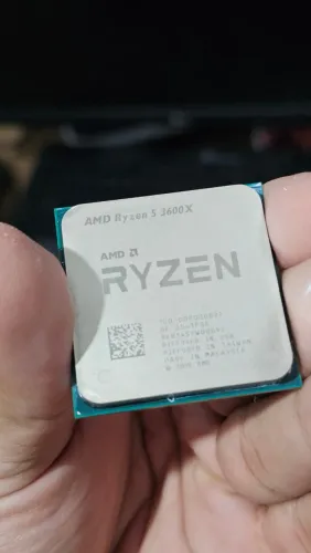 Ryzen 5 3600X (perfeito funcionamento)