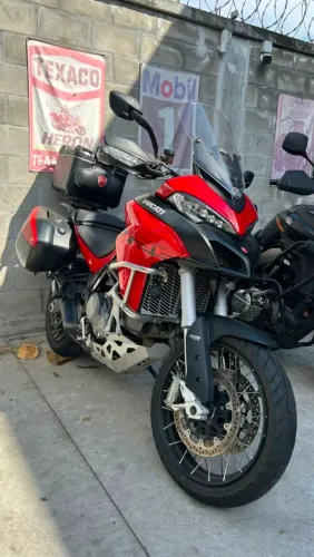 Ducati Multistrada V2S 2024 baixo km