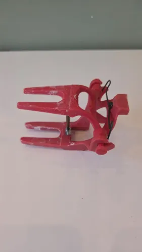 Articulador odontológico tipo Charneira 