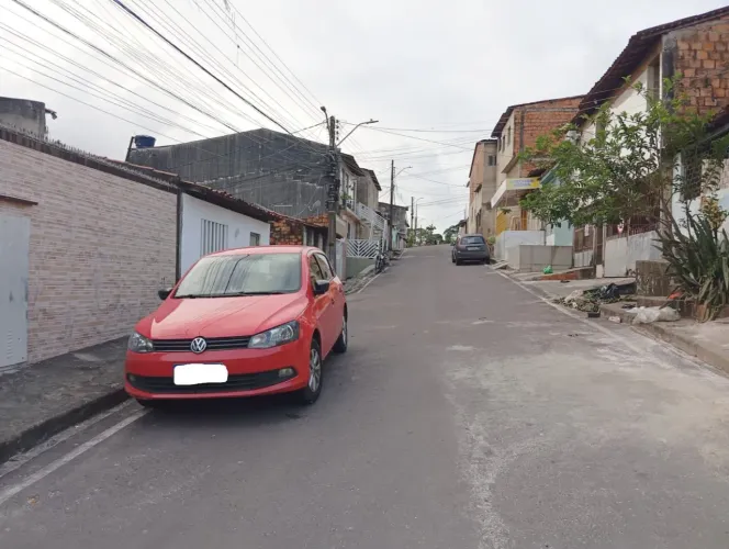 Condomínio com 5 kitnet`s no bairro 28 do Forte