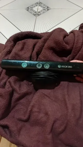 Vende-se esse Kinect de Xbox 360 original mais 5 jogos originais mídia física