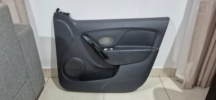 Forro de porta para sandero