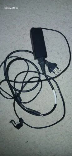 Vendo fonte para notebook original sansumg. 