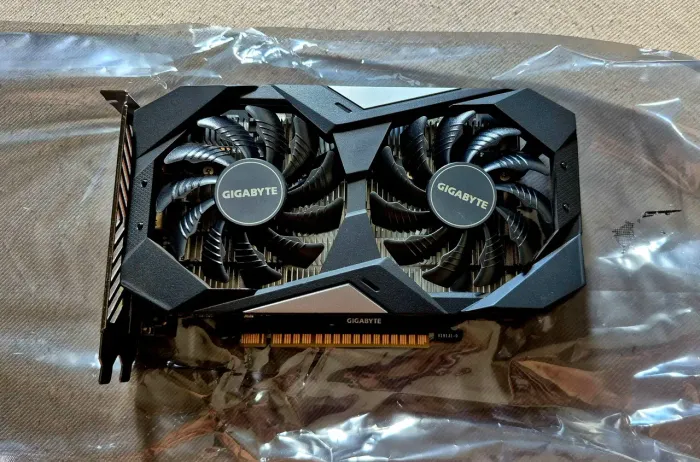 Placa de vídeo Gigabyte GTX 1650 - 4GB