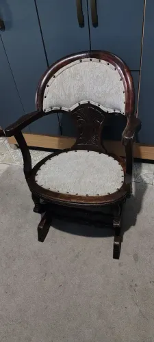 cadeira de balanço antiga 