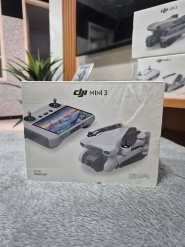DJI Mini 3 com Controle com Tela (DJI RC), NOVO e lacrado na caixa!