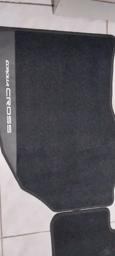 Tapetes corolla cross original.24/24