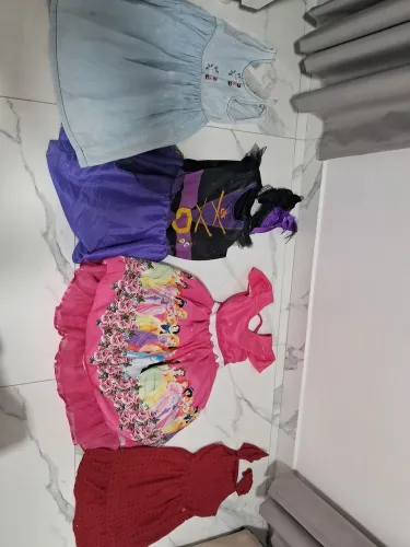 4 vestidos para 6 anos