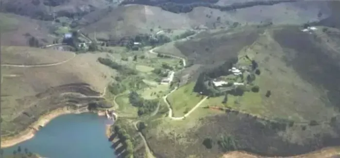 Imóvel para venda tem 350 metros quadrados em Chácaras Reunidas Igarapés - Jacareí - SP