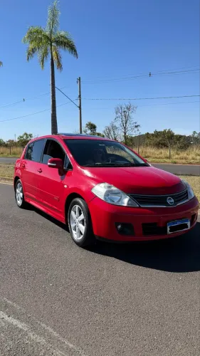 Nissan Tiida SL 1.8/1.8 Flex 16V Mec. 2012