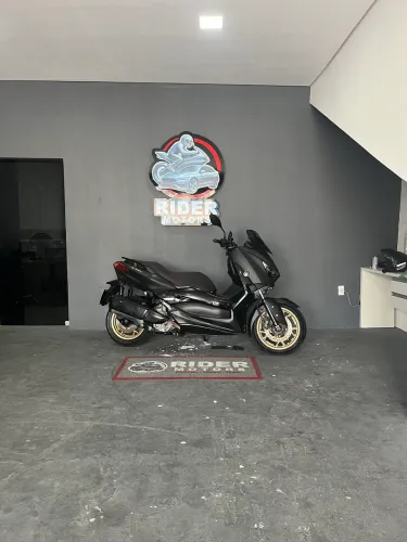 X max 250