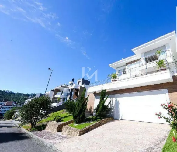Casa em condomínio com 3 suítes e vista mar no João Paulo, Florianópolis