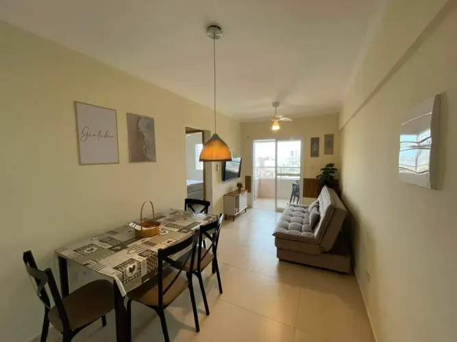 Imóvel para aluguel tem 55 metros quadrados com 2 quartos em Caiçara - Praia Grande - SP