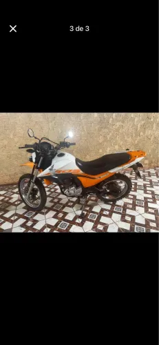 Vendo essa moto