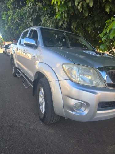 Toyota Hilux CD SRV D4-d 4X4 3.0 TDI Dies 2011