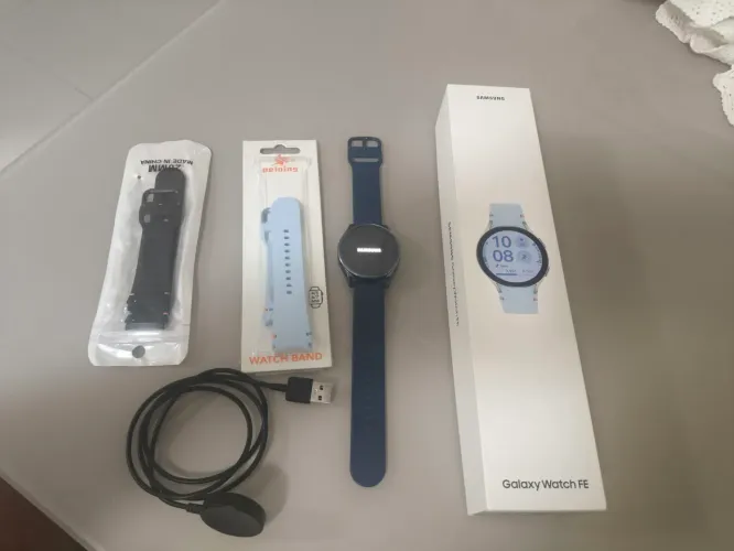 Smartwatch Samsung Galaxy Fe com 2 pulseiras extras único dono caixa e NF 