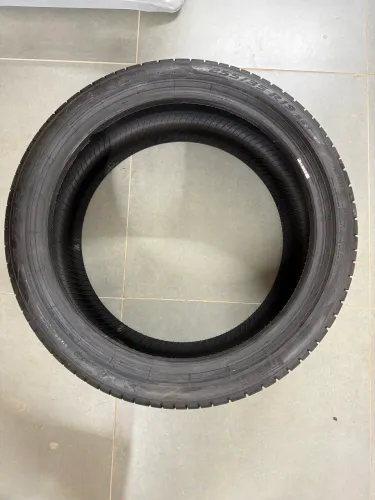 Pneu 255/35 R19 Pirelli Pzero Runflat 96Y