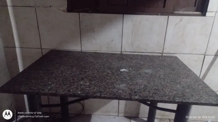 Marmore ?e mesa ?e 4 cadeiras