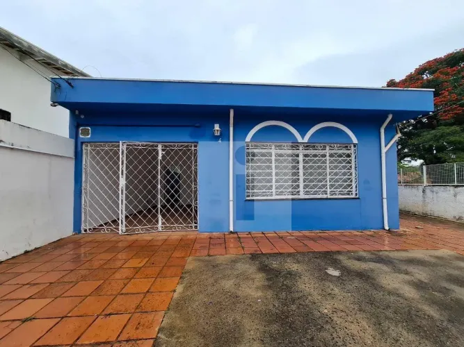 Casa com 3 dormitórios para alugar, 130 m² por R$ 4.027,56/mês - Vila José Iório (Sousas) 