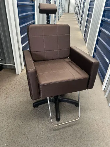 Vendo 2 poltronas hidráulicas