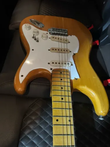 Guitarra Giannini antiga / vintage - para restauração.