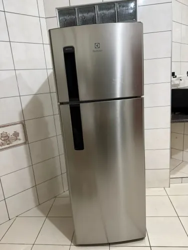 Geladeira Electrolux Seminova 4 meses de uso (tenho nota fiscal)