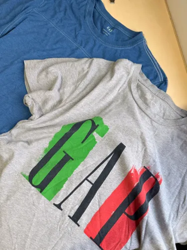 Kits 2 camisetas da GAP tamanho M