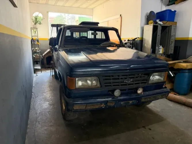 Chevrolet D 20 carroceria de maderia Sucata funcionando