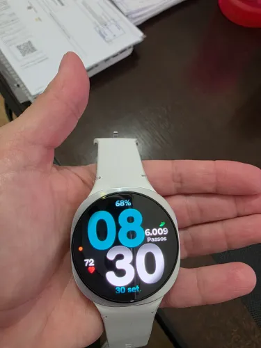 Vendo relógio Samsung Watch 8 44mm, branco, semi-novo, com NF e na garantia 