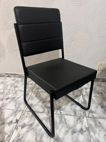 Mesa redonda, 4 lugares muito nova
