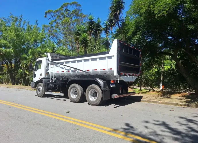 Ford Cargo 2628.  6x4 Traçado Cacamba