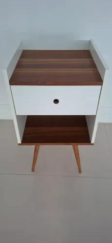 Mesa de cabeceira 