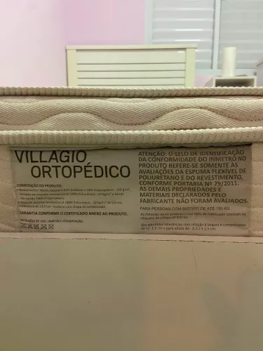Cama de solteiro com colchão