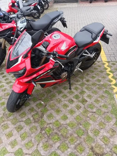 CB 650R 2022 UNICO DONO