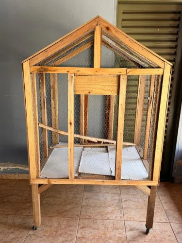 Vende-se Viveiro de pássaro
