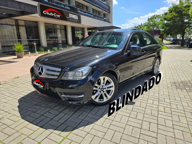 Mercedes-Benz C-200 CGI Avantgarde 1.8 16V 184cv Aut. 2013
